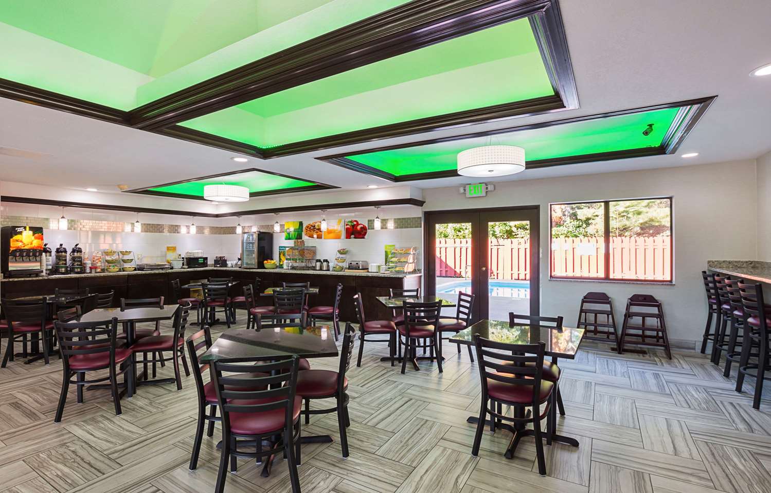 AmericInn by Wyndham Holland MI 10/16