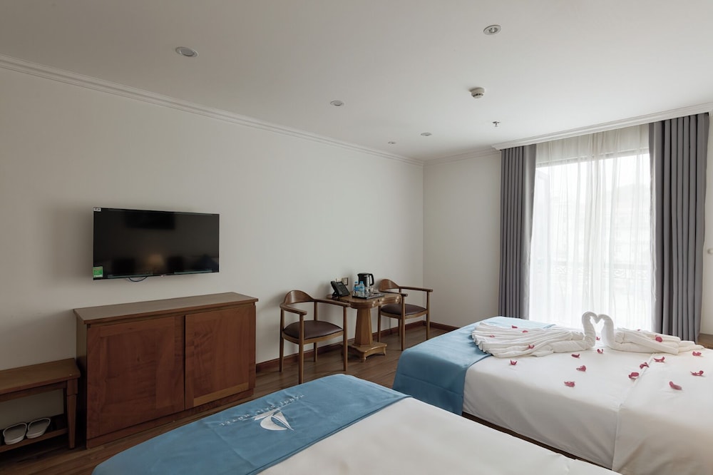 Hanoi Sail Hotel 42/50