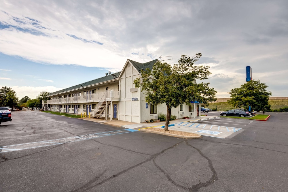 Motel6 Wheat Ridge, CO - West - Denver North 25/34