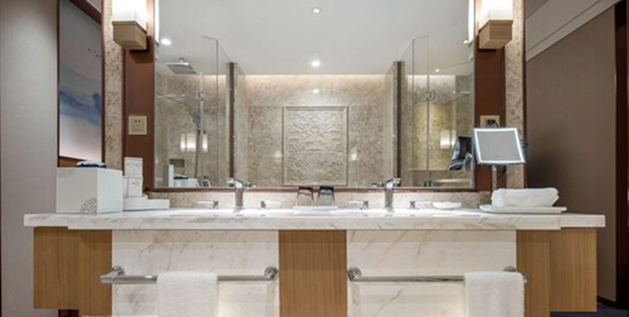 Metropolo wuhan Optics Valley Convention&Exhibition Center Hotel 9/57