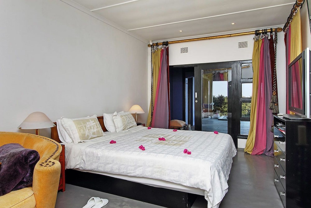Days At Sea Beach Lodge 5/50
