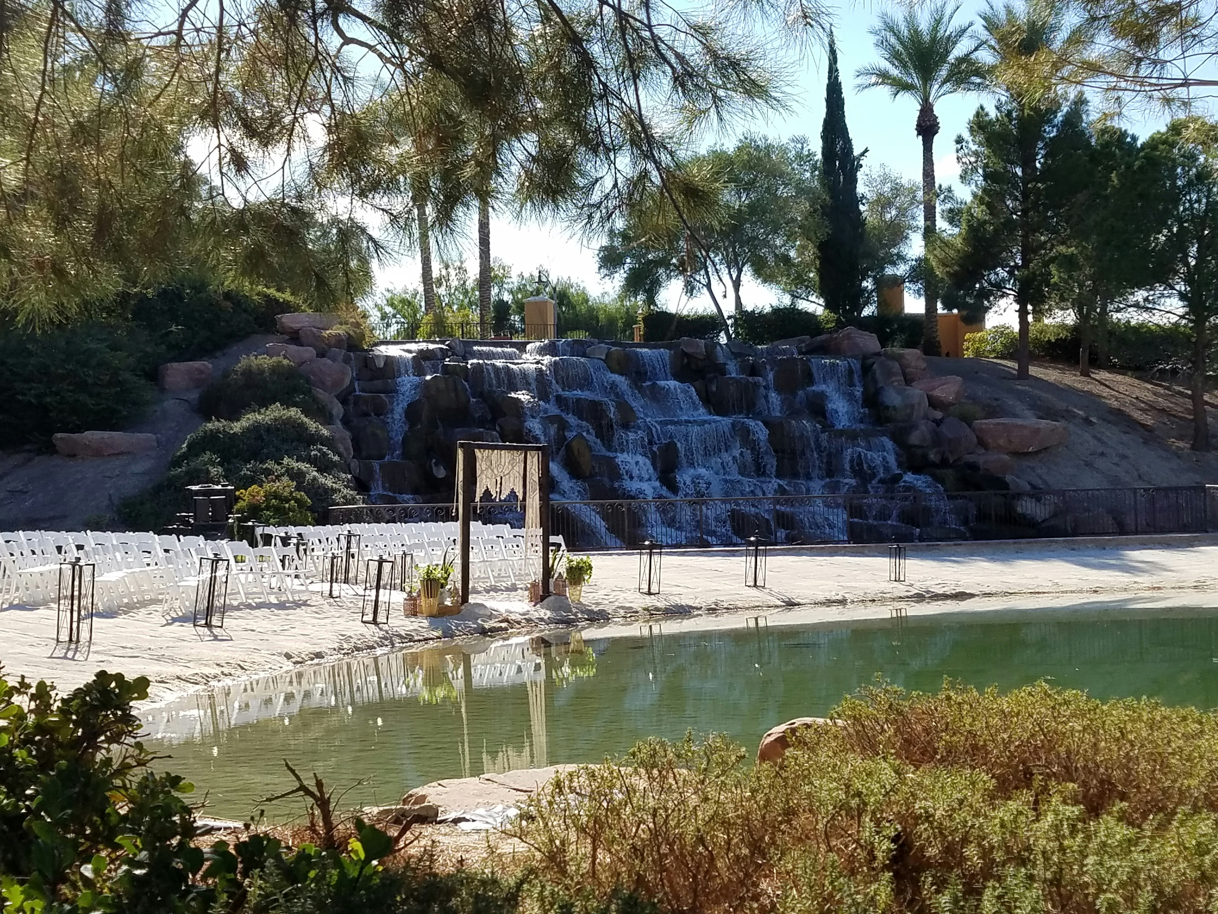 Hilton Lake Las Vegas Resort and Spa 82/83