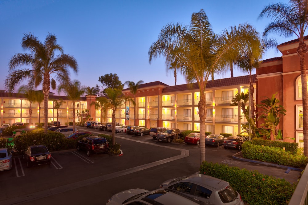 Cortona Inn And Suites 7/78