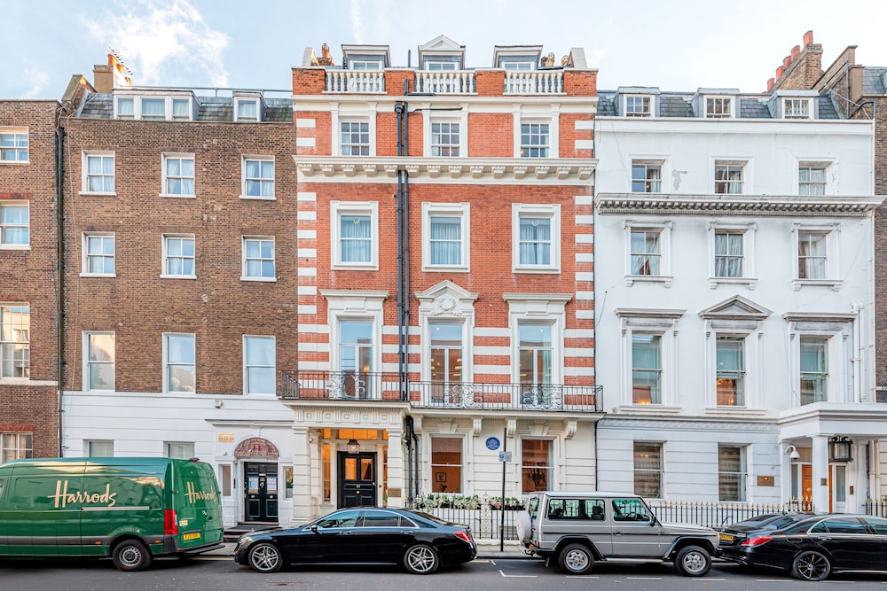 20 Hertford Street 3/50