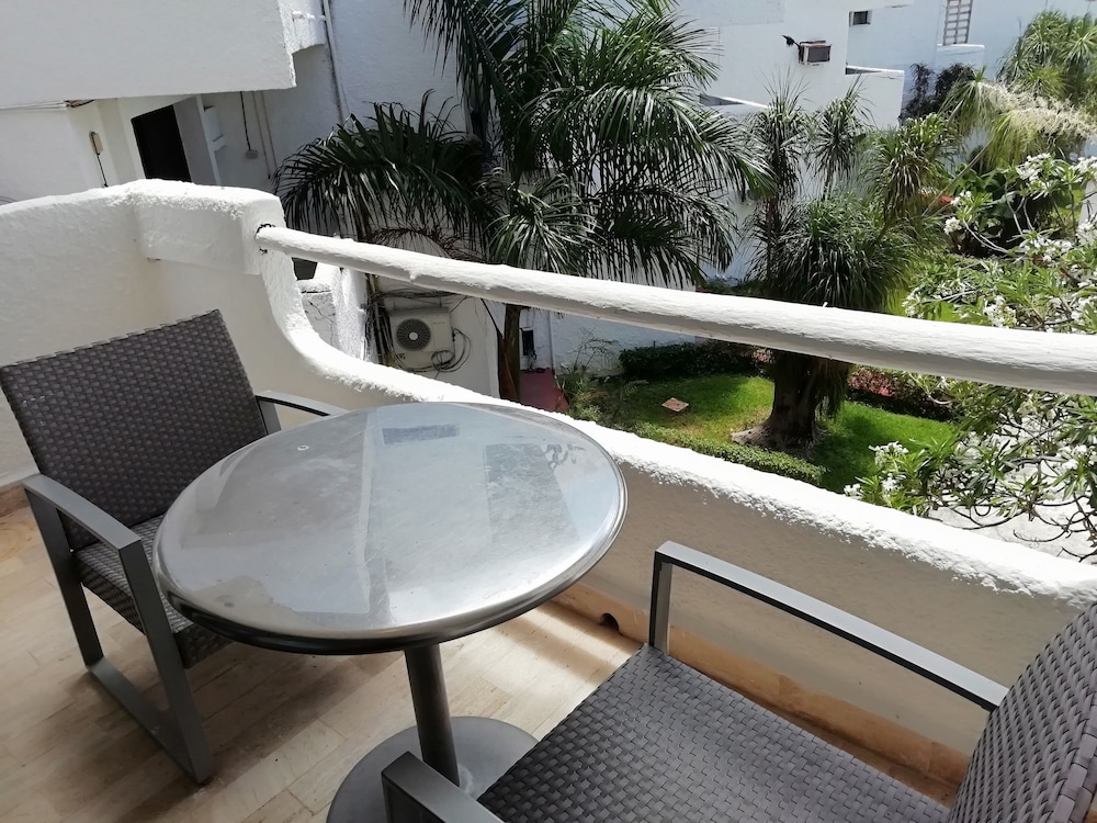 Hotel Green 16 Extended Stay 25/49