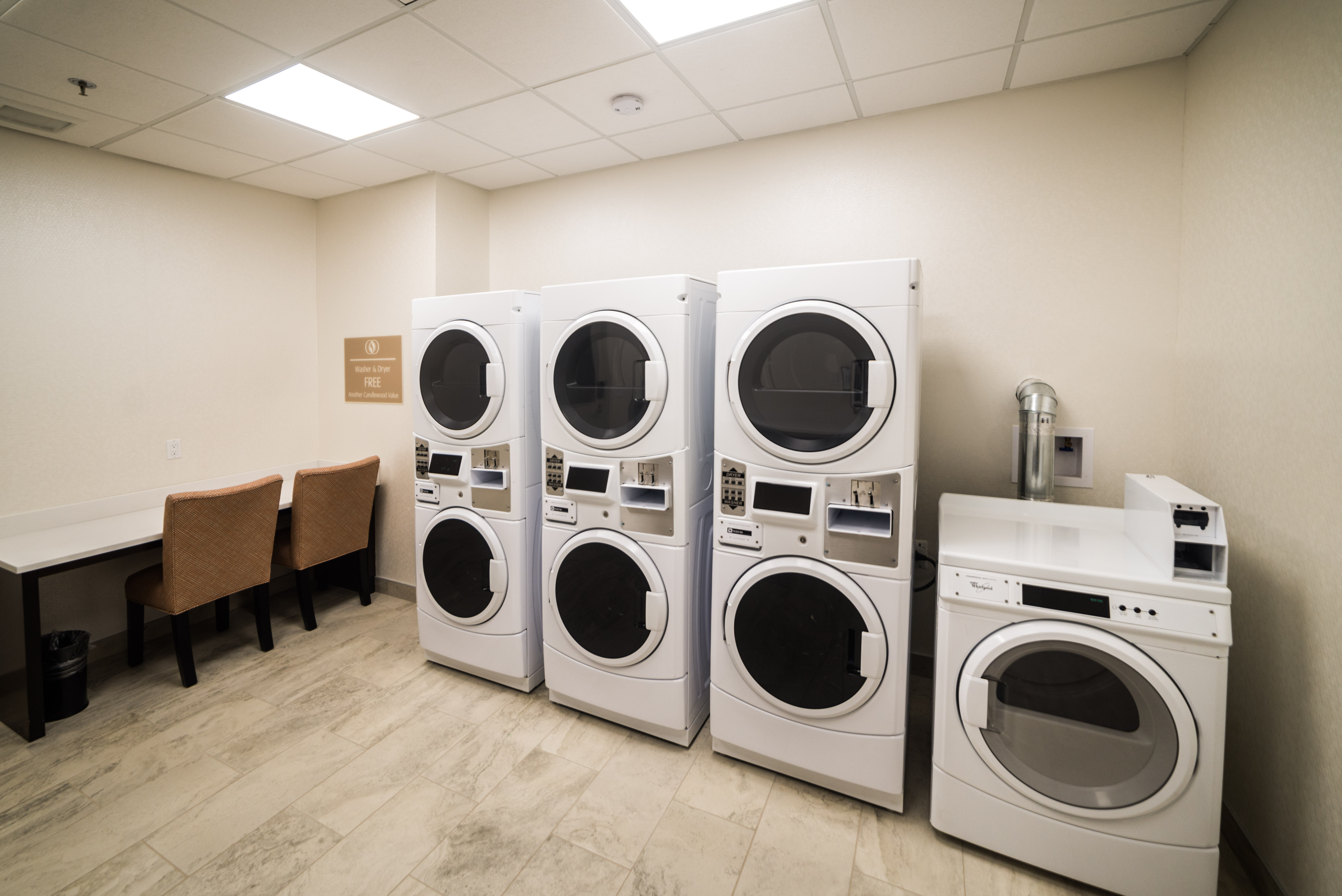 Candlewood Suites Edmonton West 47/76