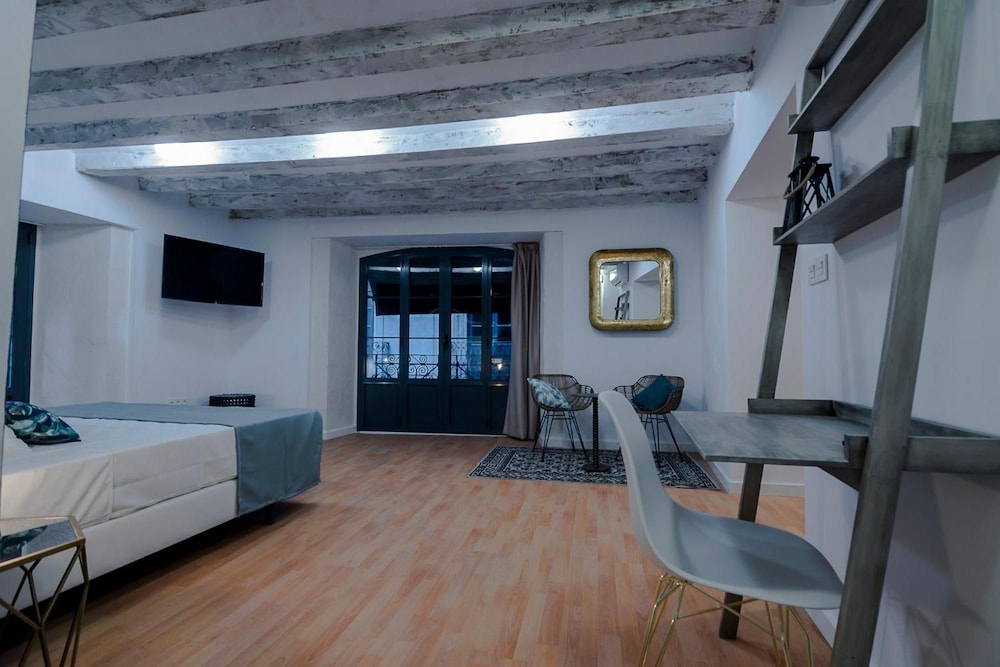 Boutique Alicante Palacete S.Xvii 19/48