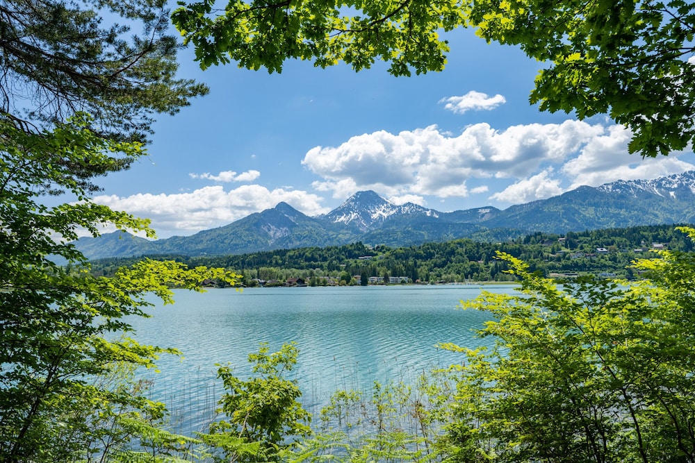 Inselhotel Faakersee 58/63