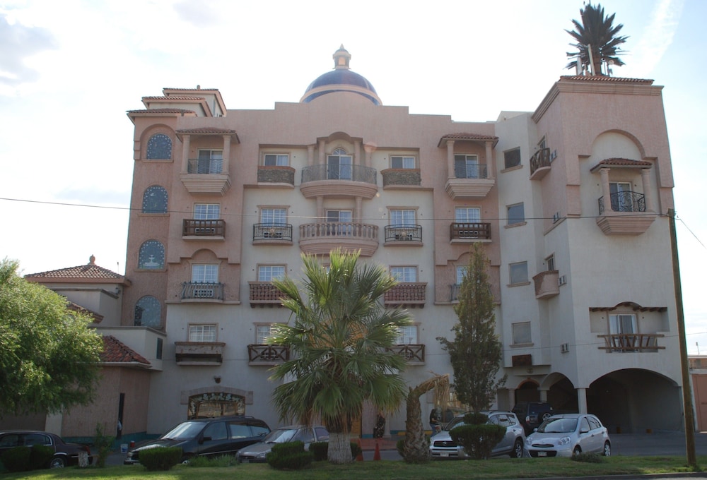 Business Hotel And Suites Maria Bonita 8/82