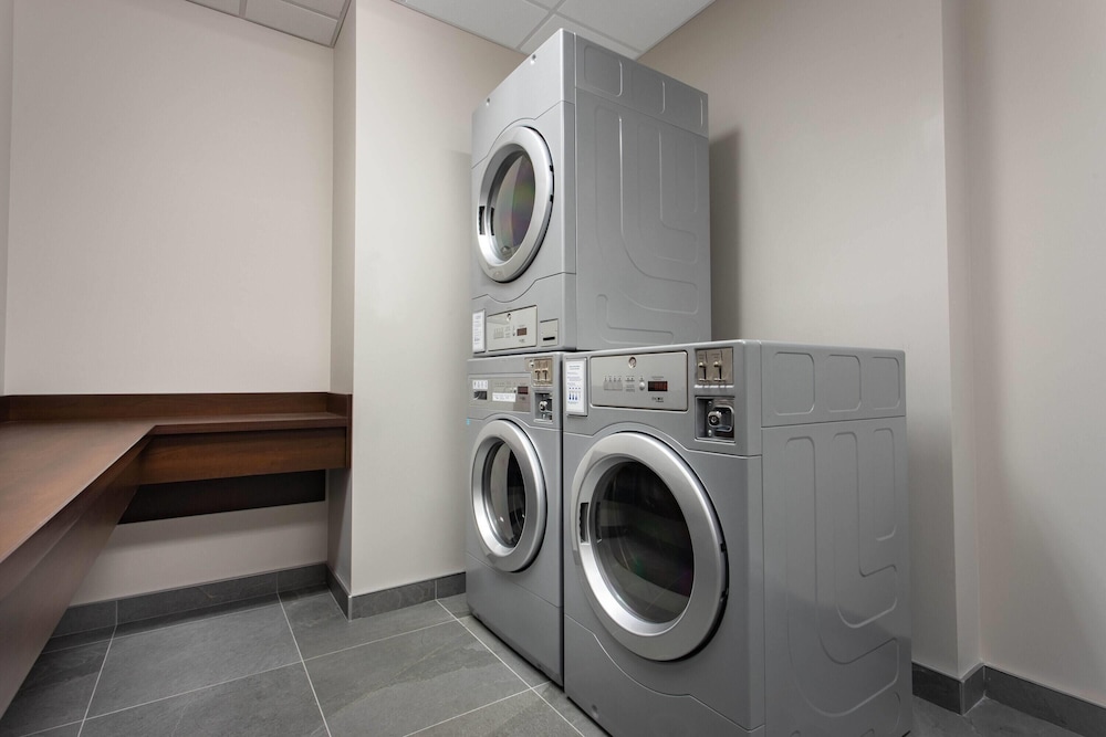Microtel Inn & Suites by Wyndham Mont Tremblant 20/50