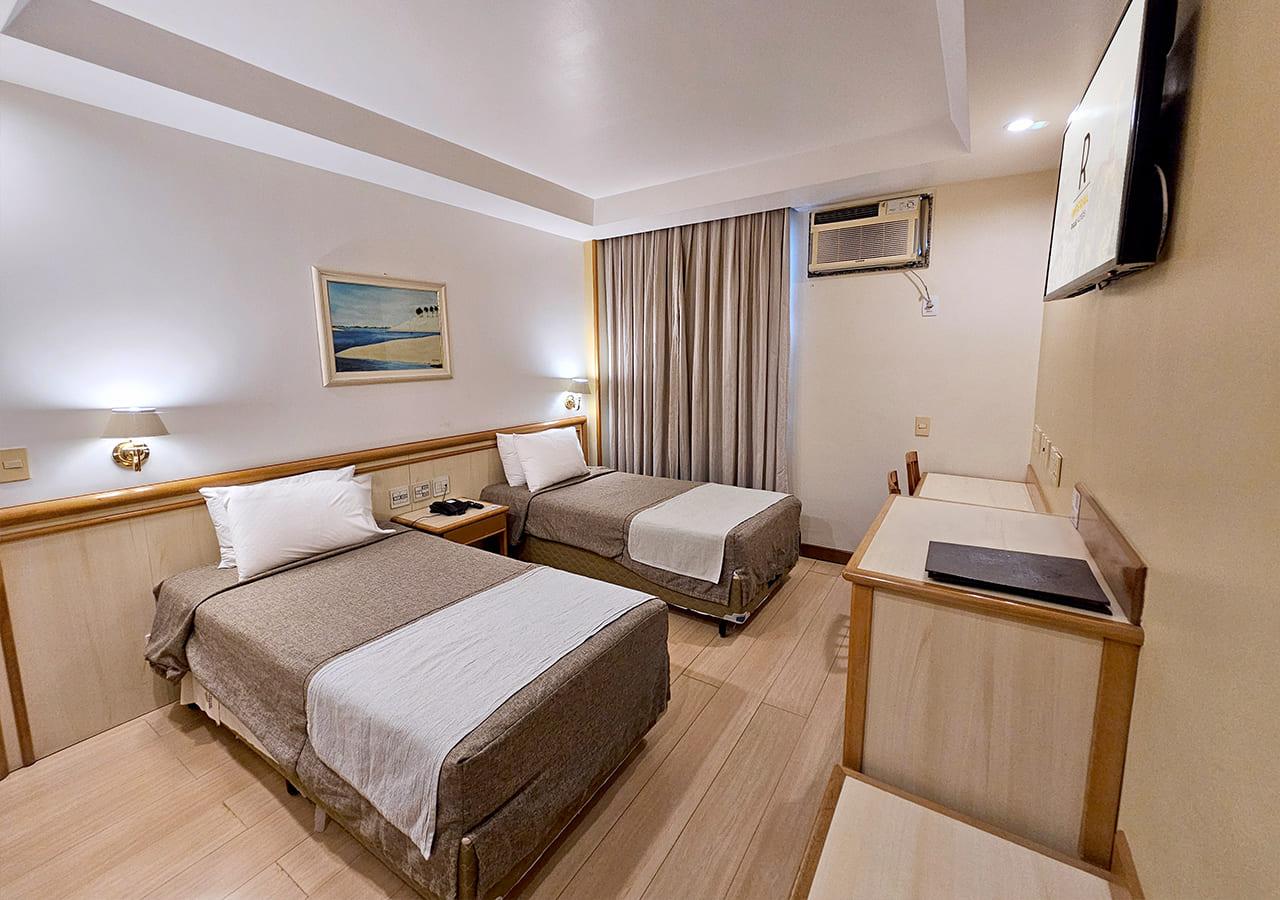 Suite, Twin Beds, Street View