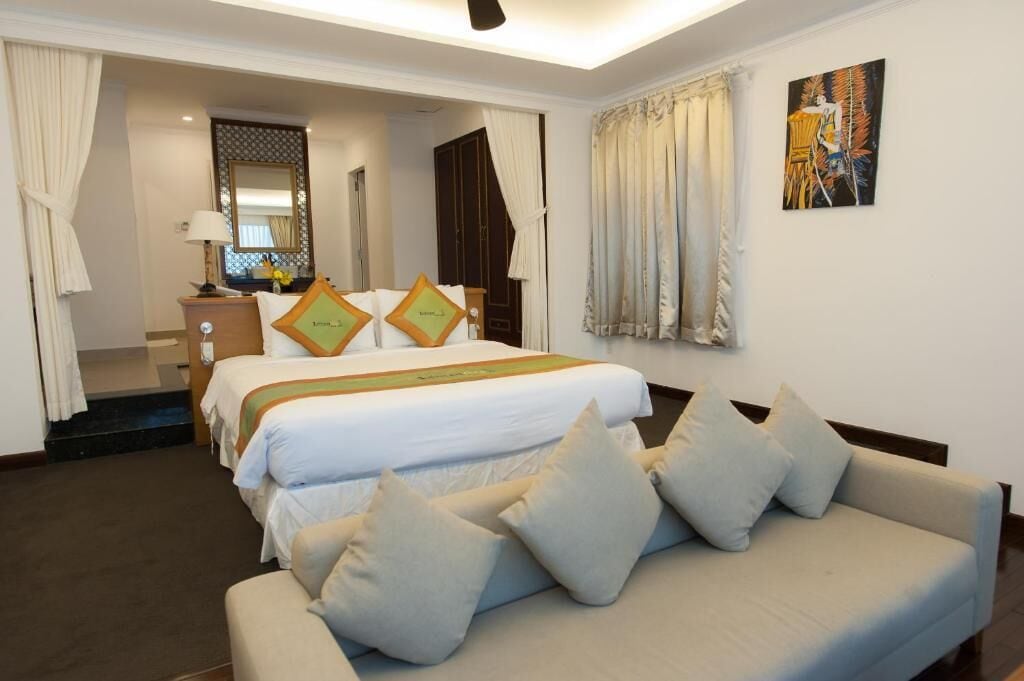PREMIUM, DELUXE, OCEAN VIEW, BALCONY