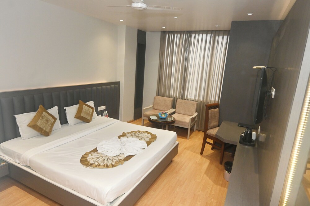 Hotel Simran Heritage Pvt. Ltd. 21/55