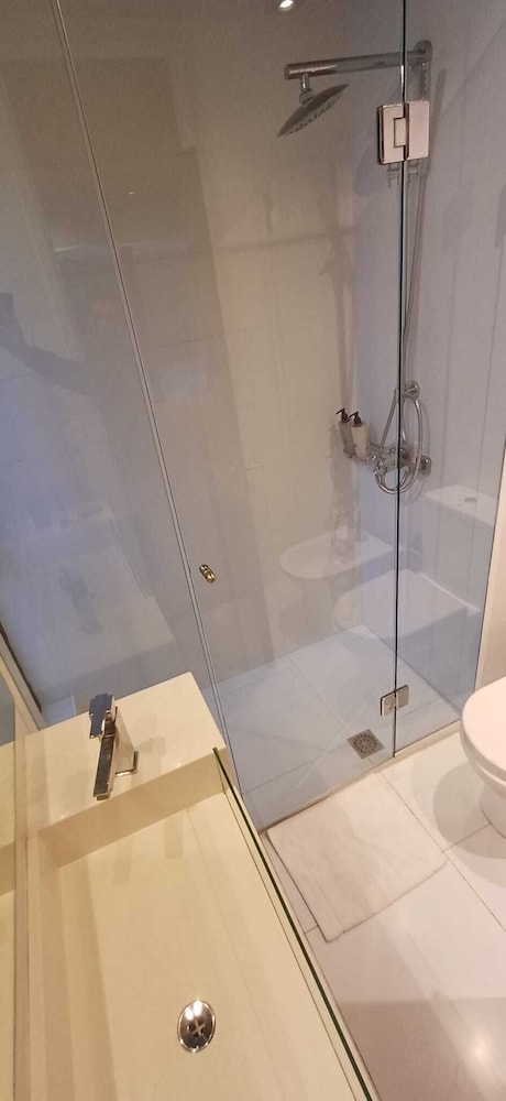 Be House Suites & Spa by Nobile 56/60