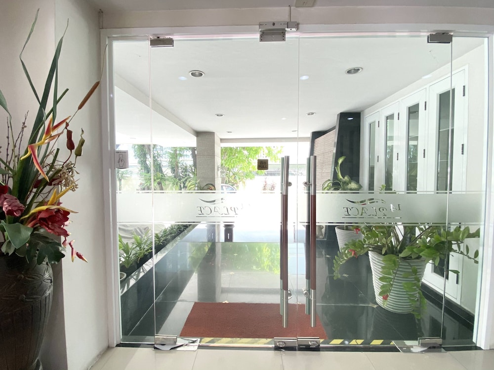 14 Place Sukhumvit Suites 12/66