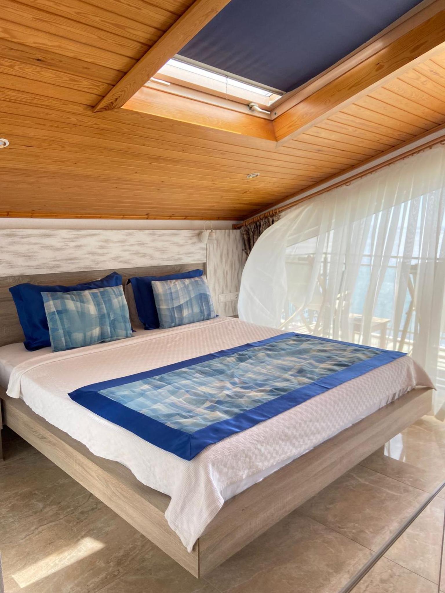 Narr Hotel 74/100