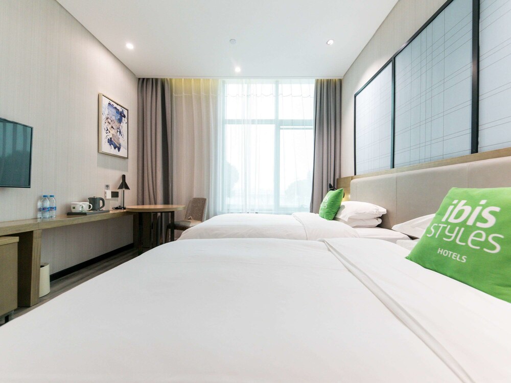 Ibis Styles Shanghai Hongqiao Airport 14/45