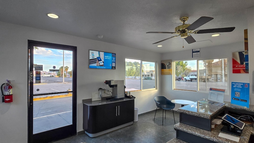 Motel6 Blythe, CA - South 50/71