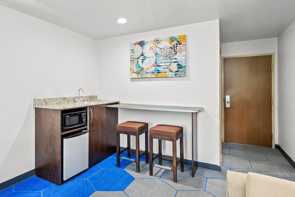 Microtel Inn & Suites by Wyndham Searcy 34/50