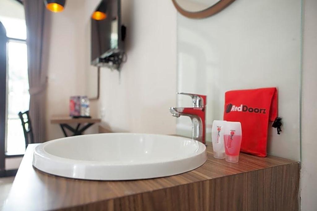 Reddoorz @ Wiyung 2 55/61