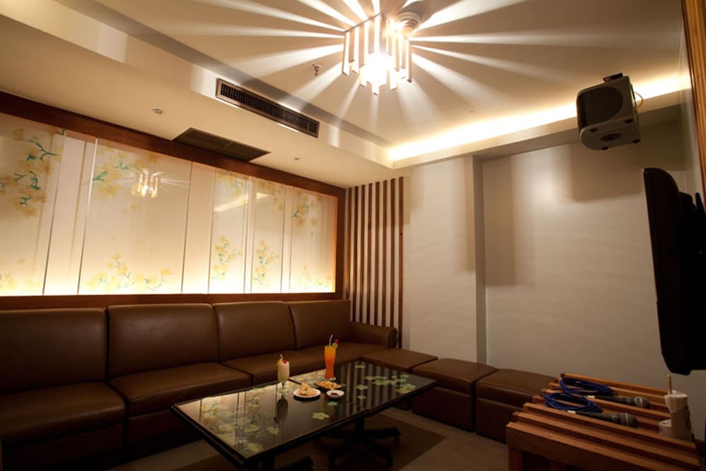 Ploy Palace Hotel 23/38
