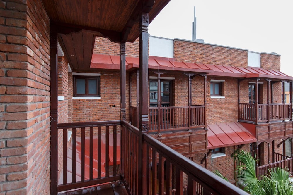 Hotel Thamel House 11/63