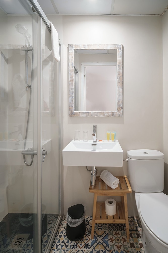Hostal Menurka 45/50