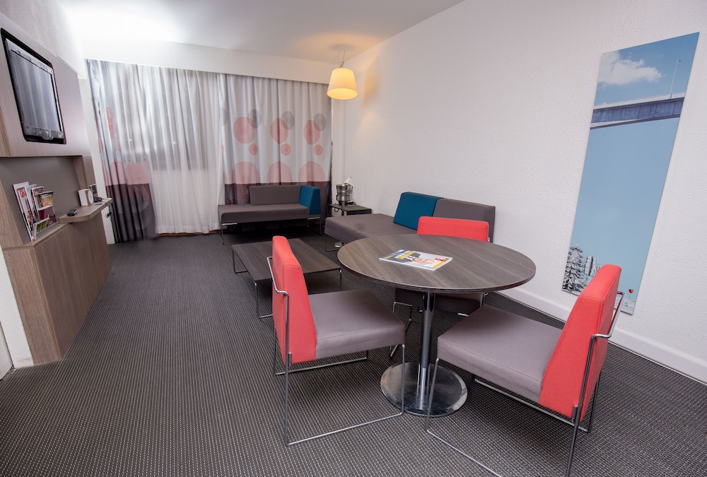 Accra City Hotel 38/44