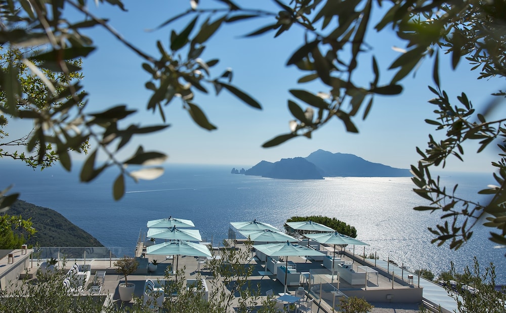 Relais Blu 42/51