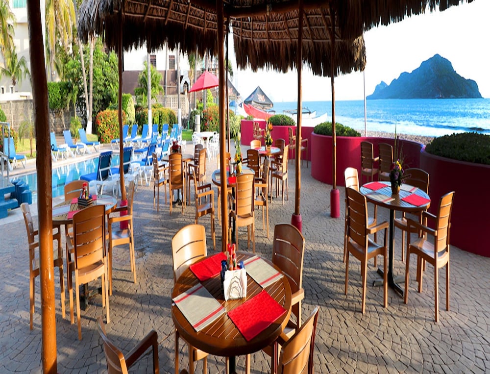 Sunset Palace Beach Hotel 42/51