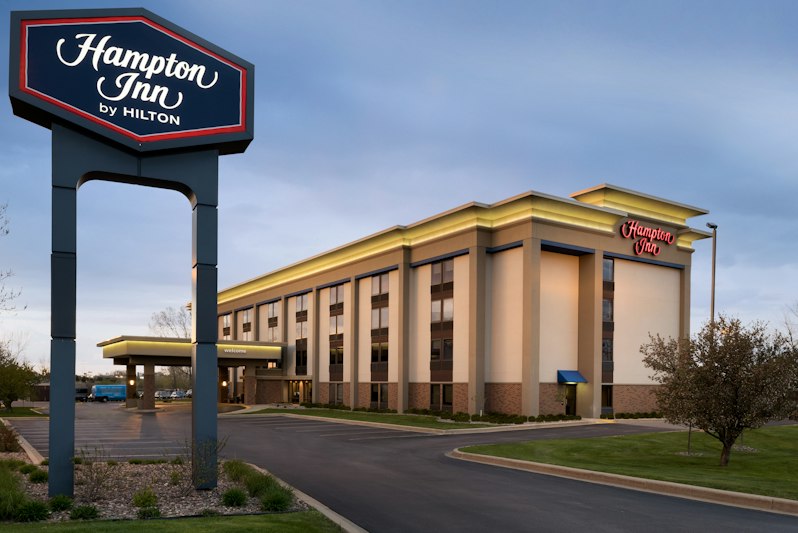 Hampton Inn Appleton-Fox River Mall Area 1/13
