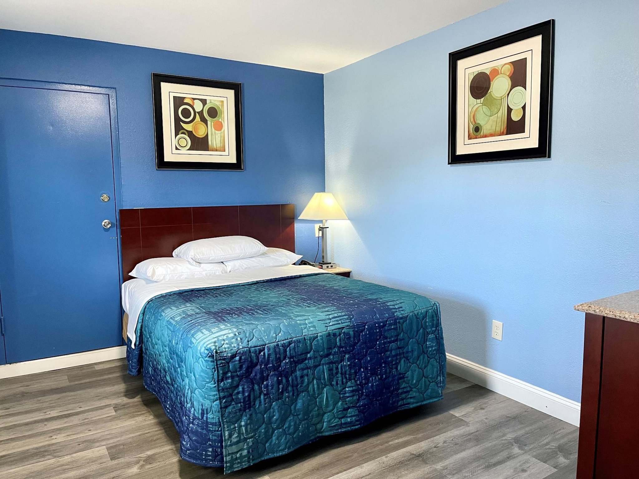 Red Carpet Inn and Suites 5/22