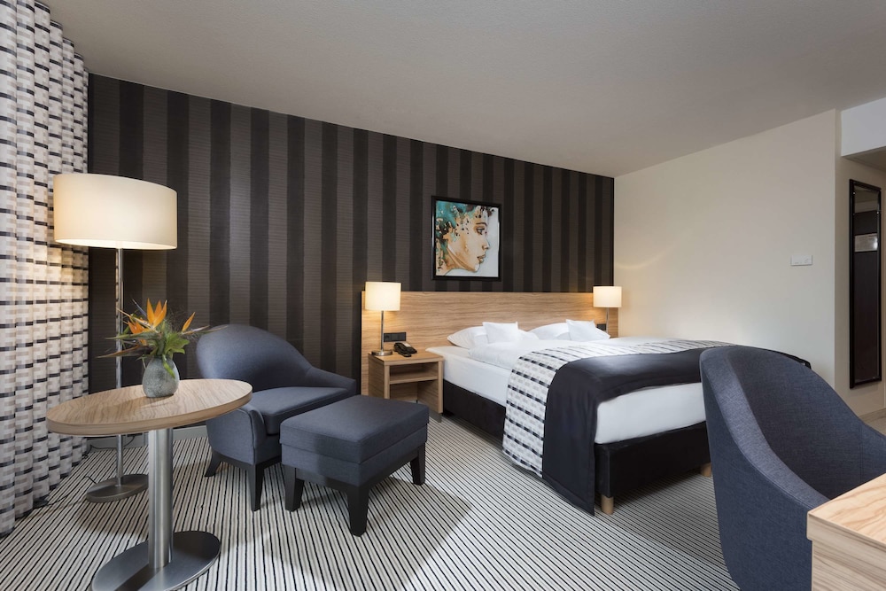 Maritim Hotel Koenigswinter 20/71