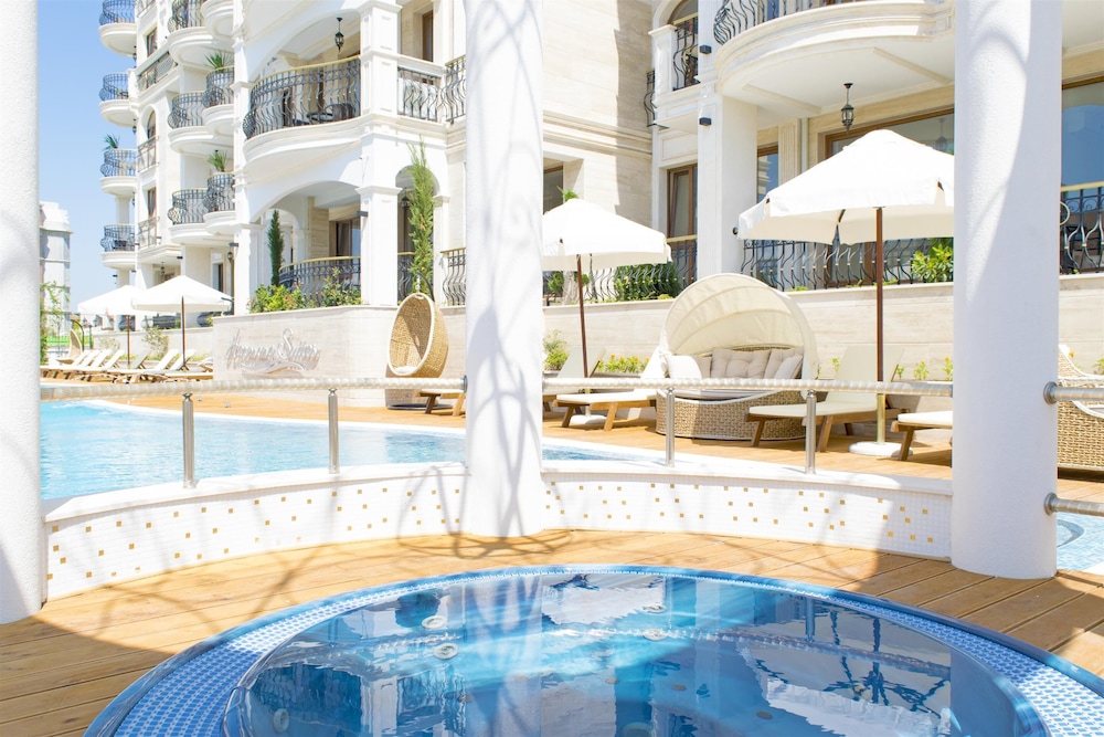 Harmony Suites 10 18/42