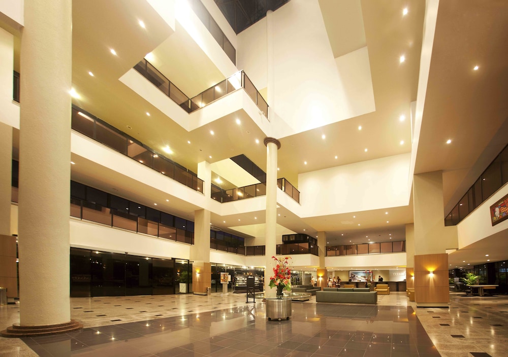 Marina Park Hotel 6/65