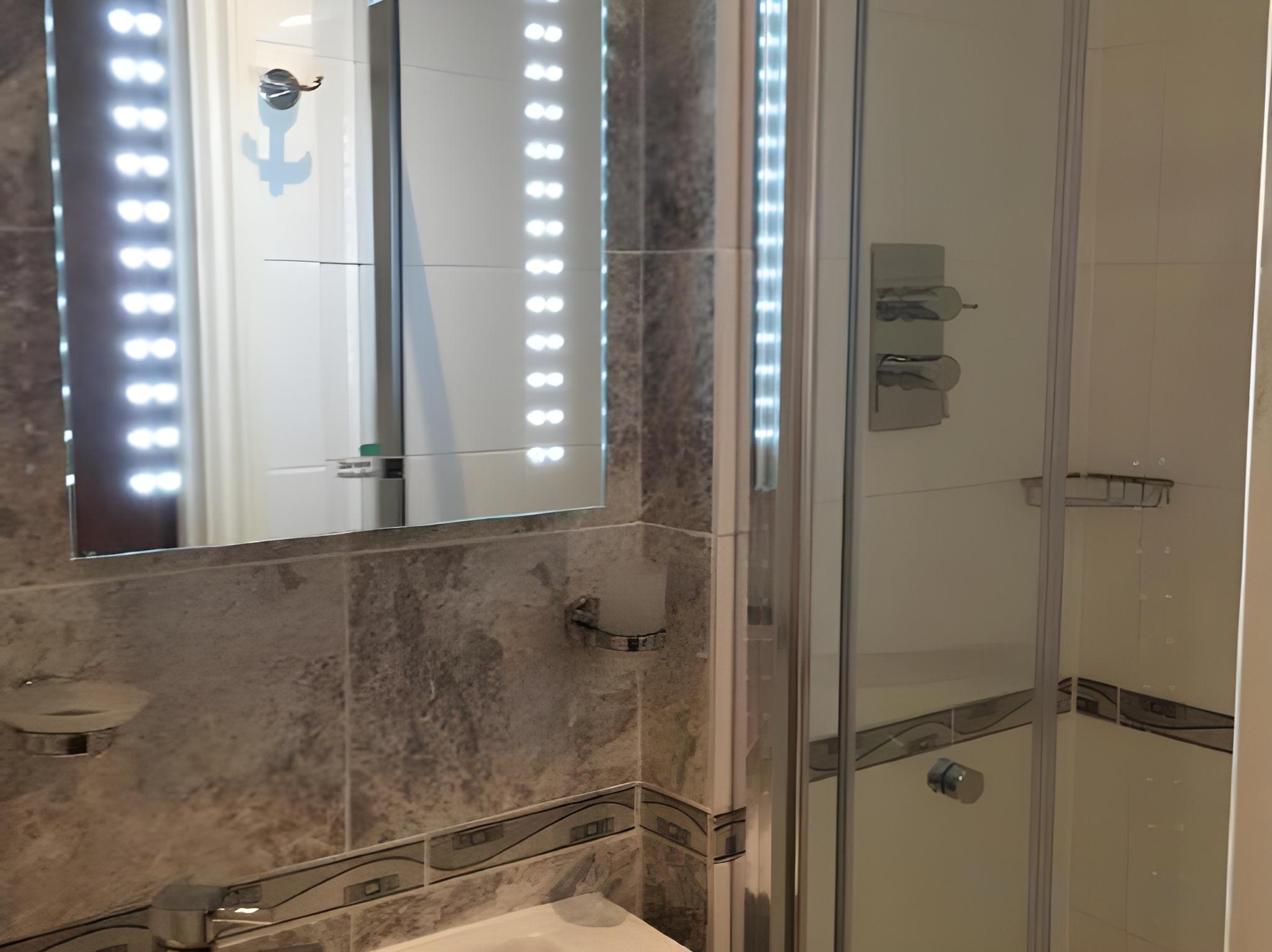 Albro House Hotel 8/32