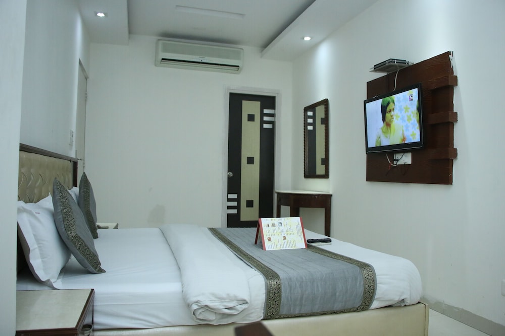 Hotel Grace At Karol Bagh 15/45