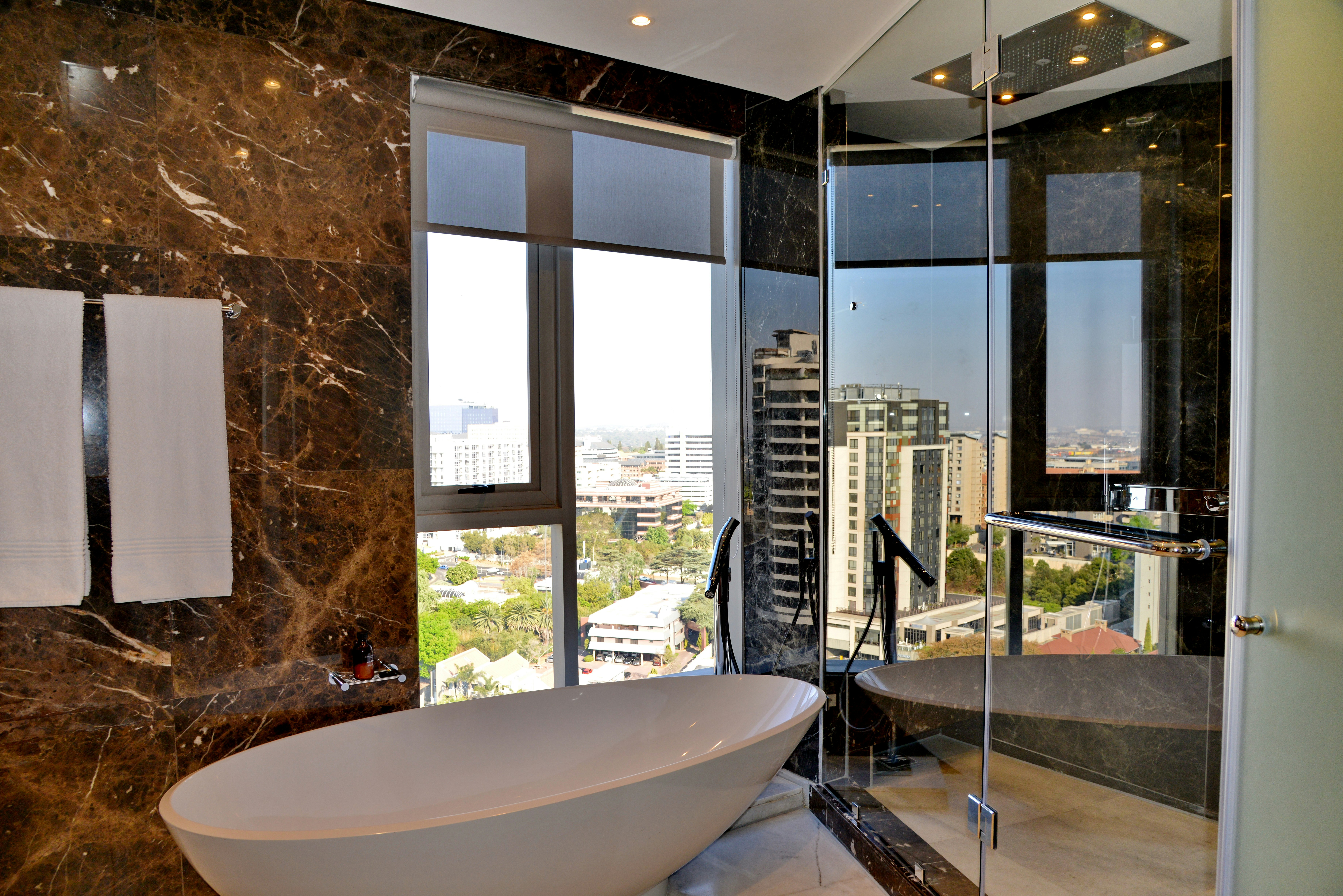 Sandton Hotel 36/58