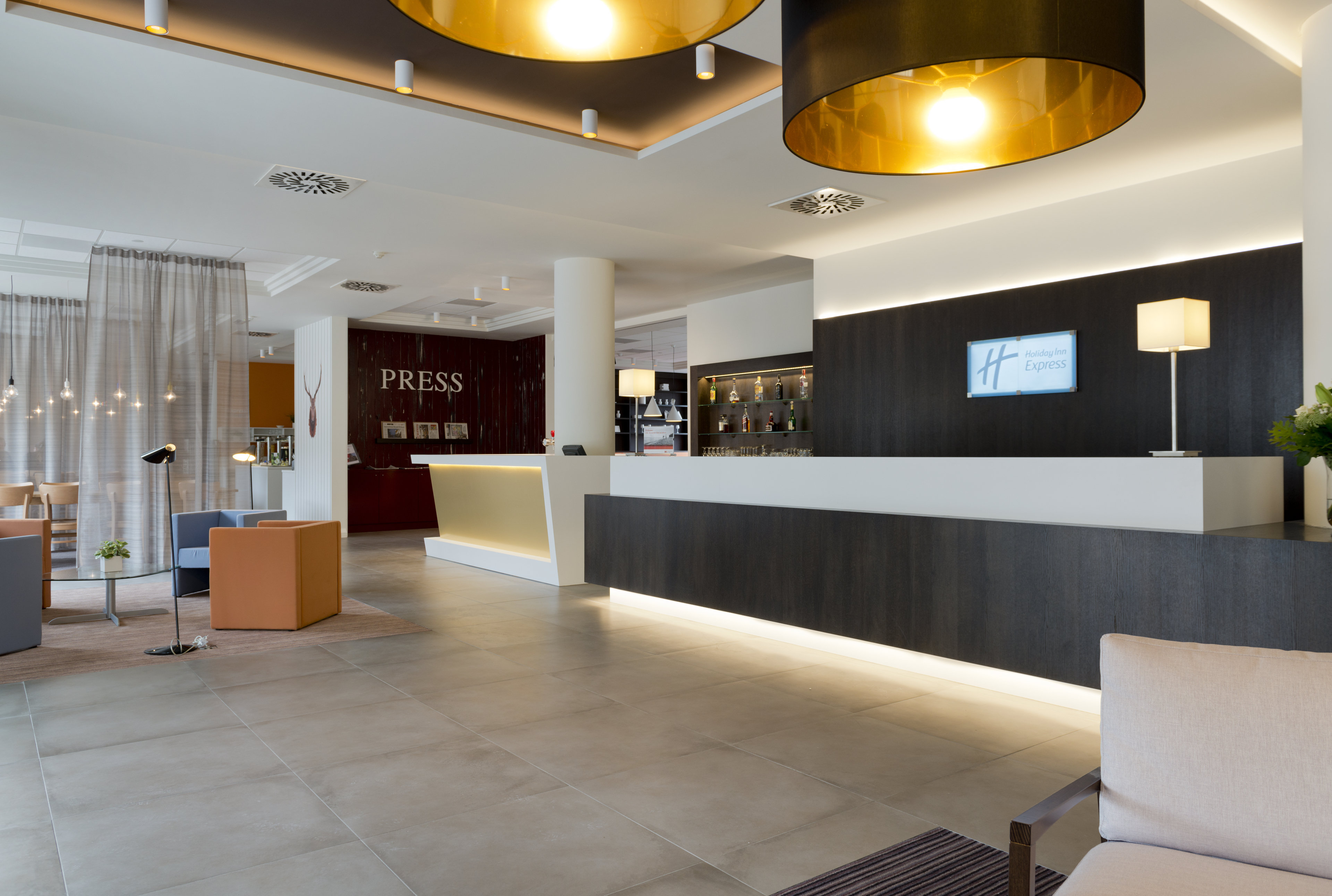 Holiday Inn Express Antwerp City North 16/76