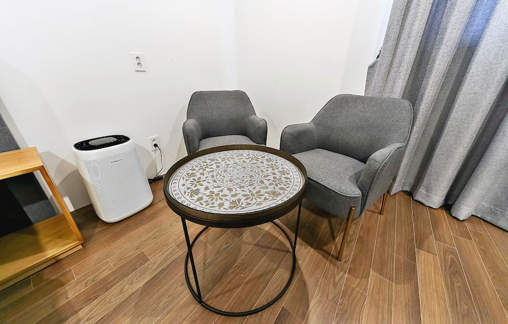 Noblestay Hotel 32/50