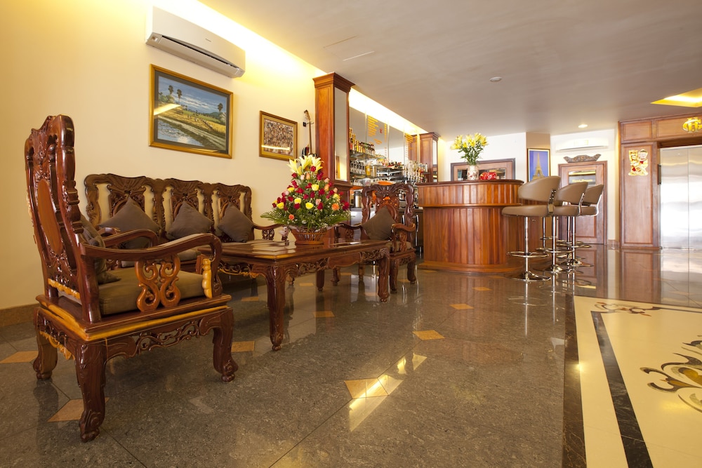 Golden House International Hotel 37/47