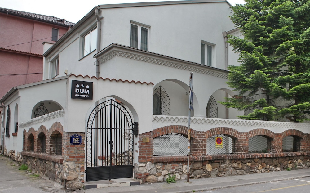 GARNI HOTEL DUM 1/43