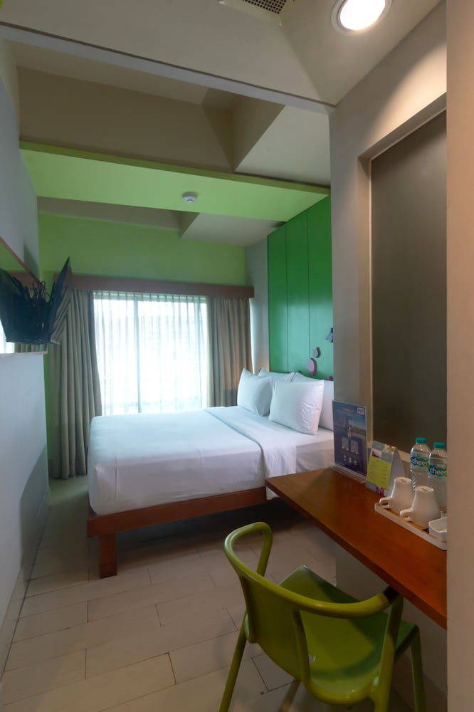 Maxonehotels At Sabang 24/50