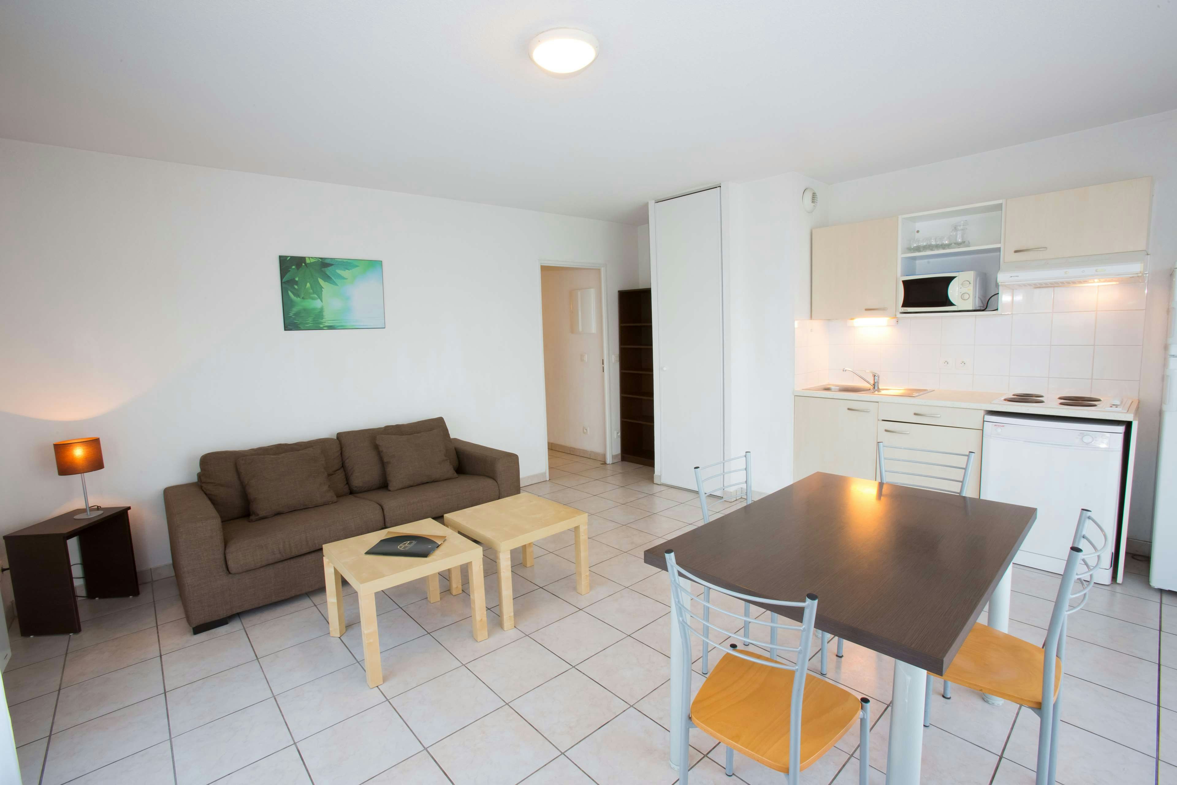 All Suites Appart Hotel Merignac 32/51