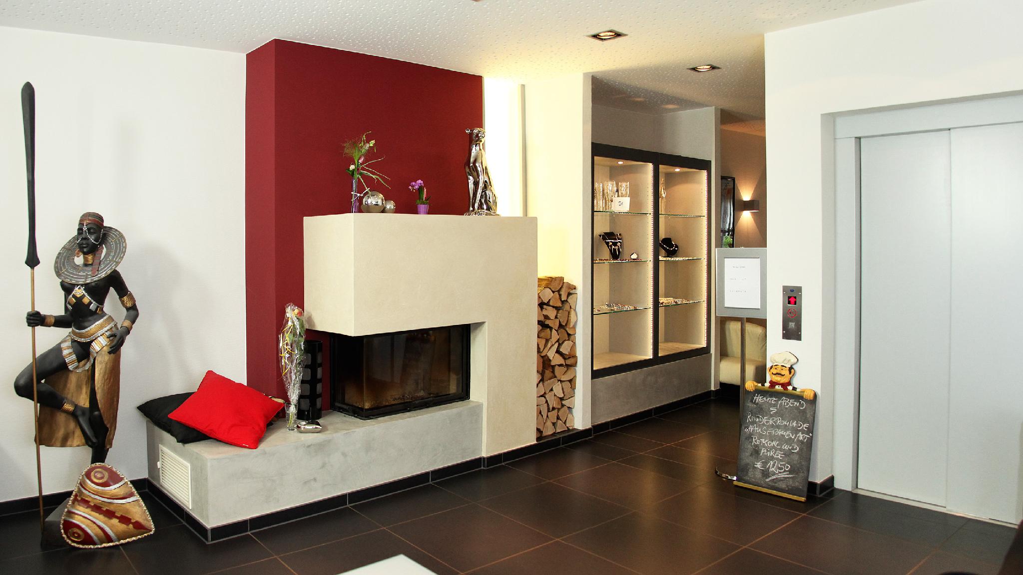 Hotel Zur Post 3/23