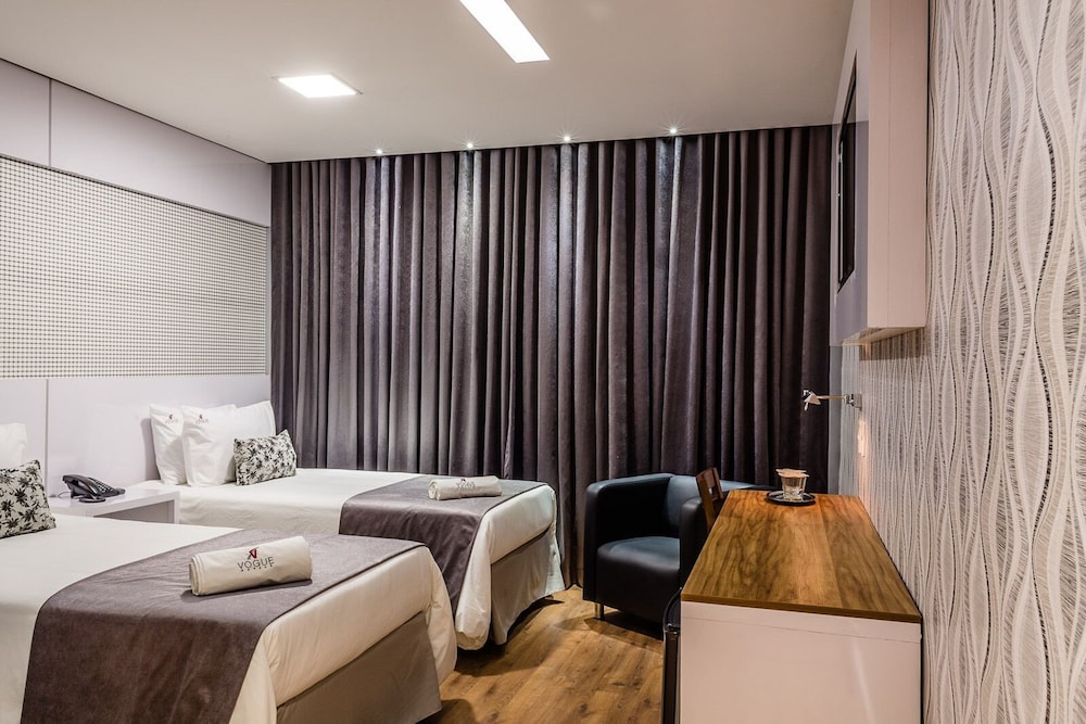 Vogue Hotel 27/60