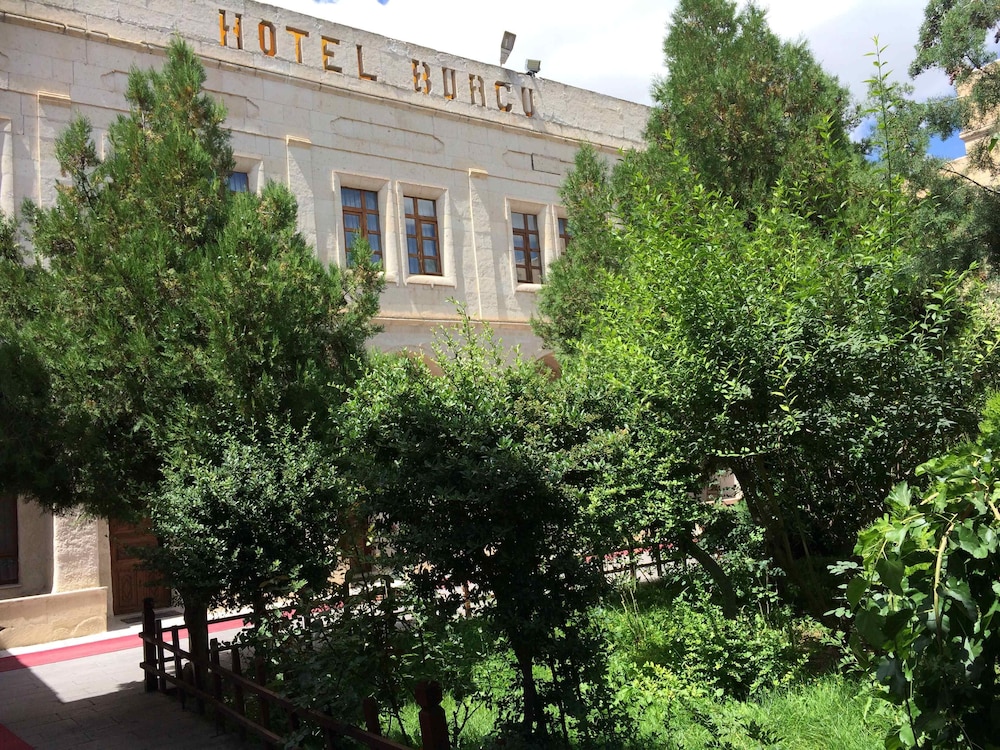 Burcu Kaya Hotel 34/39