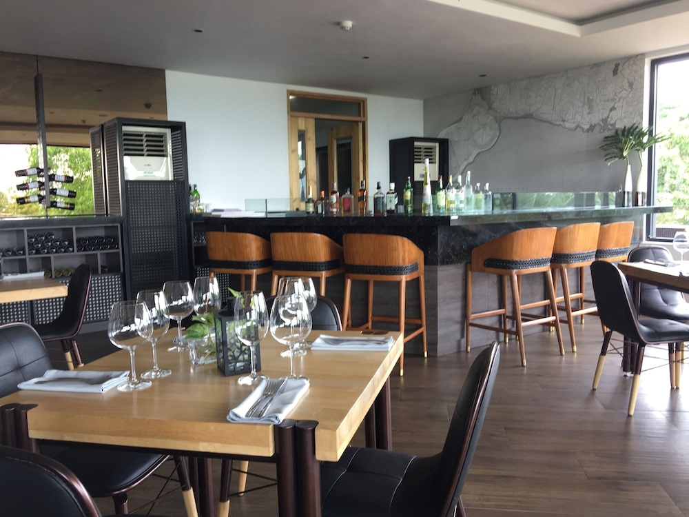 Amorita Resort 58/75
