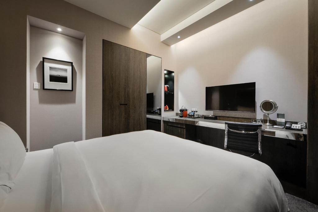 Grand, Deluxe, Double Bed, Hot Tub