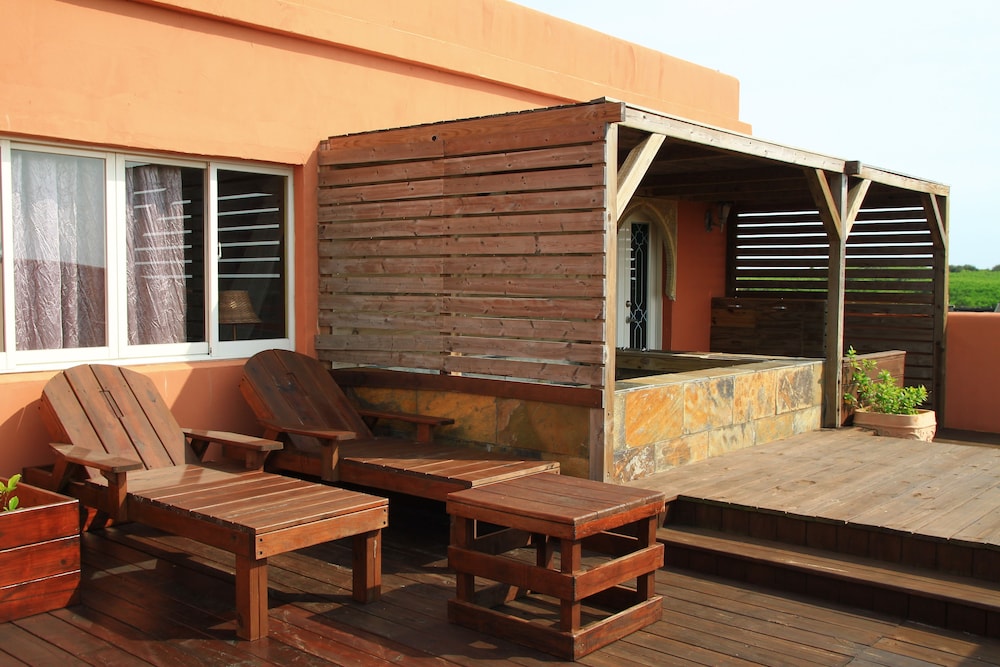 Raid Gardden Boutique Hotel 39/49